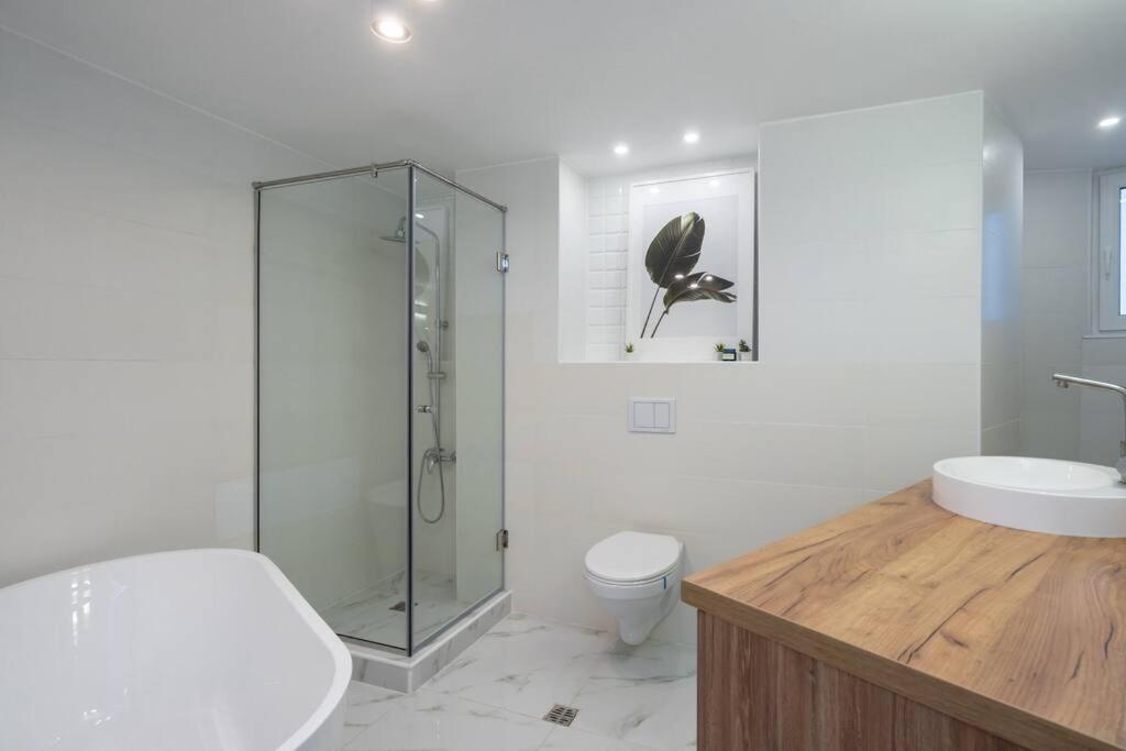Stylish Apartament Magheru Bukares Bagian luar foto