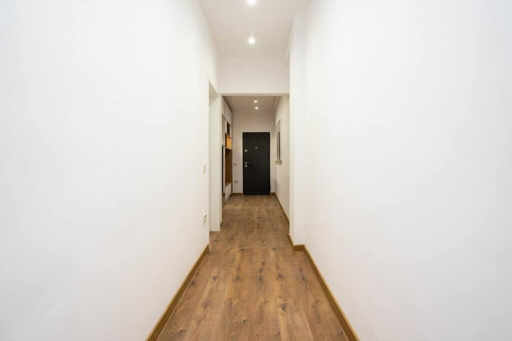 Stylish Apartament Magheru Bukares Bagian luar foto